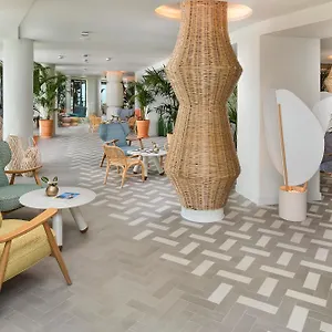 Me Terramar Hotel Sitges